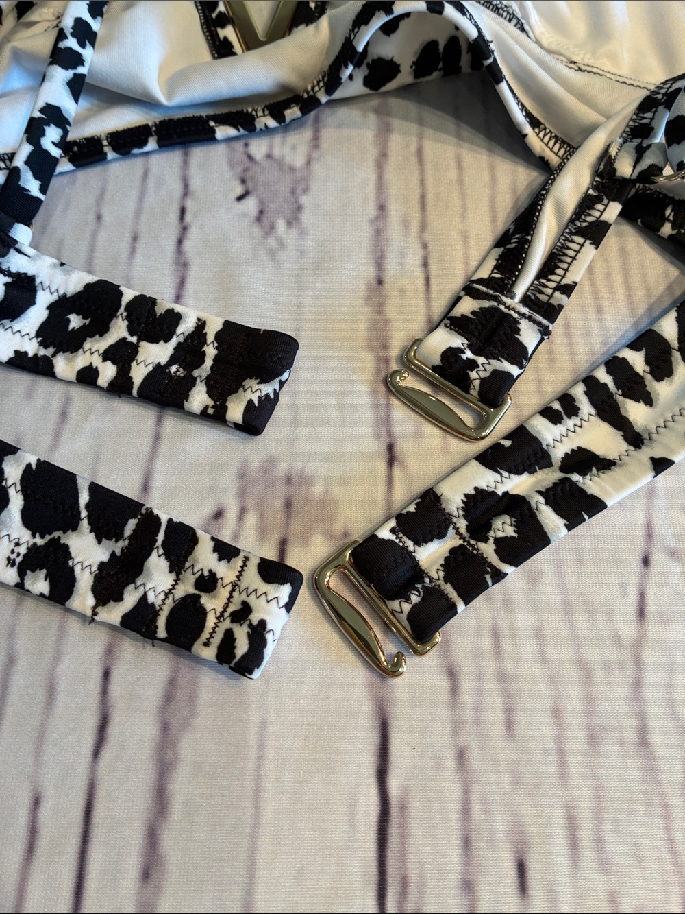 🎉NEW LISTING!🎉Leopard Print Bikini Top - Black & White - Picture 6 of 7